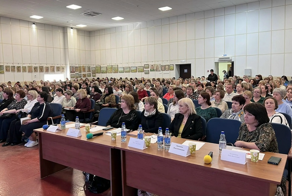 В области обсудили проблемы обучения детей с ОВЗ и инвалидностью В области обсудили проблемы обучения детей с ОВЗ и инвалидностью
