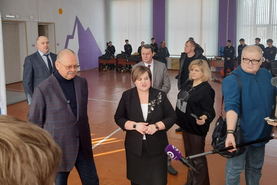 Губернатор Олег Мельниченко ознакомился с направлениями подготовки в Пензенском колледже транспортных технологий