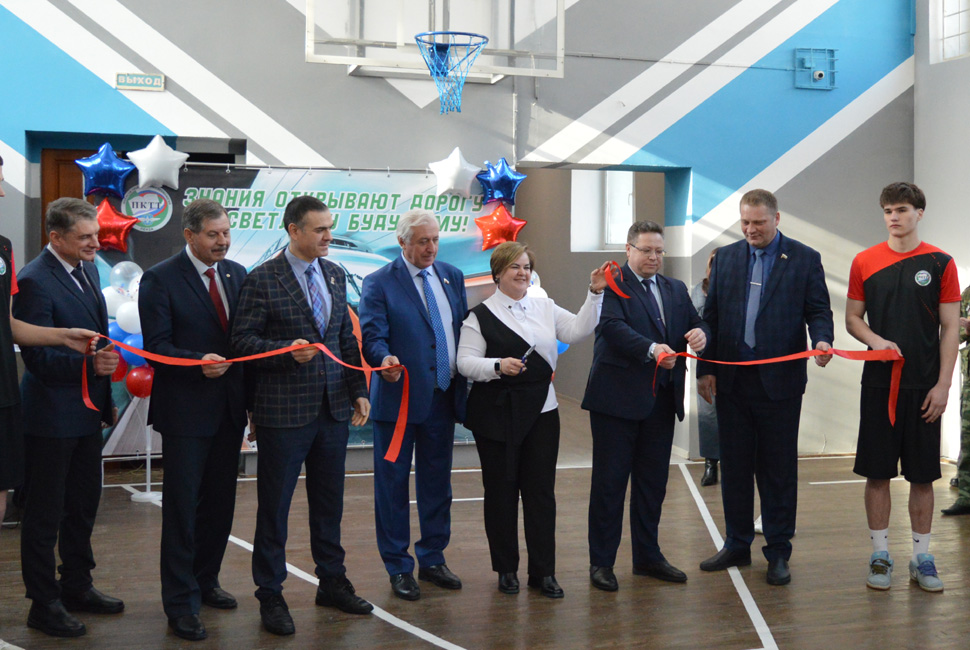 В Пензенском колледже транспортных технологий после капремонта открыли спортивный зал