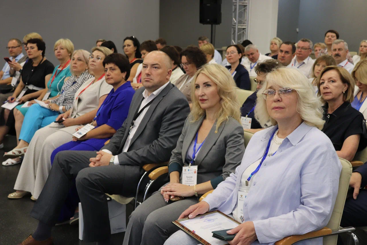 В Саратове прошел первый день окружного методического совещания Приволжского федерального округа