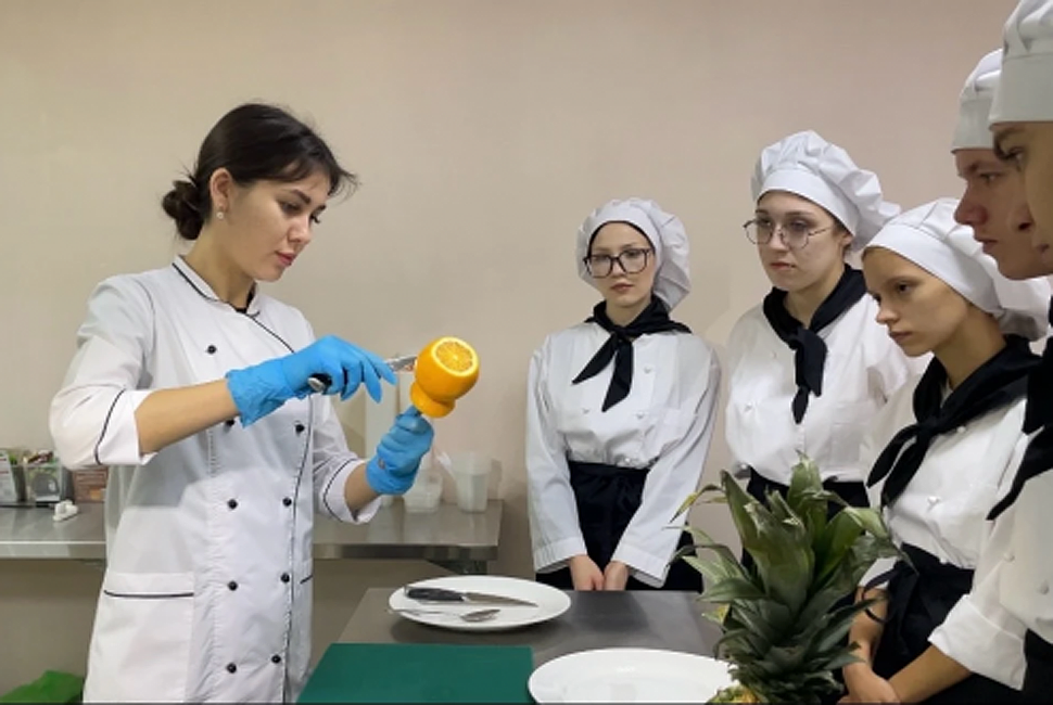 В канун Дня повара в пензенском колледже организовали квест-игру «Кулинар» В канун Дня повара в пензенском колледже организовали квест-игру «Кулинар»