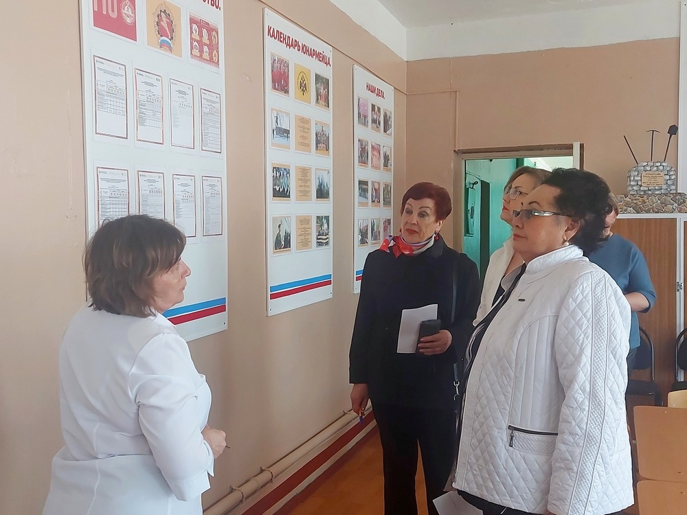 Члены общественных советов министерства образования посетили школы Малосердобинского района