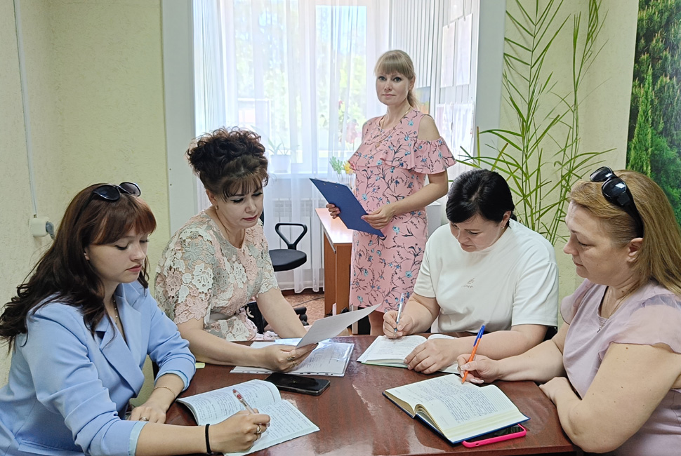 Для школьных педагогов организовали семинары по оказанию допсихологической помощи в кризисной ситуации