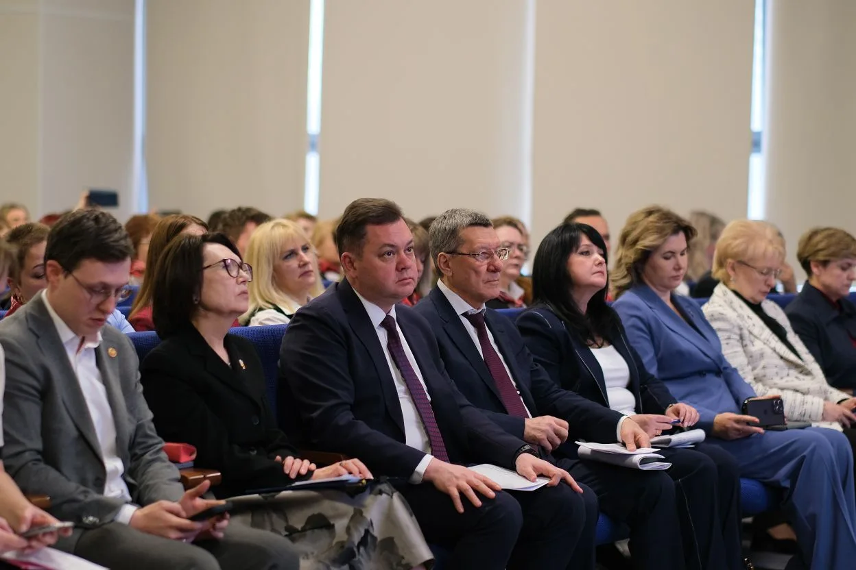 Педагогический интенсив «Без срока давности» стартовал в Ростове-на-Дону Педагогический интенсив «Без срока давности» стартовал в Ростове-на-Дону