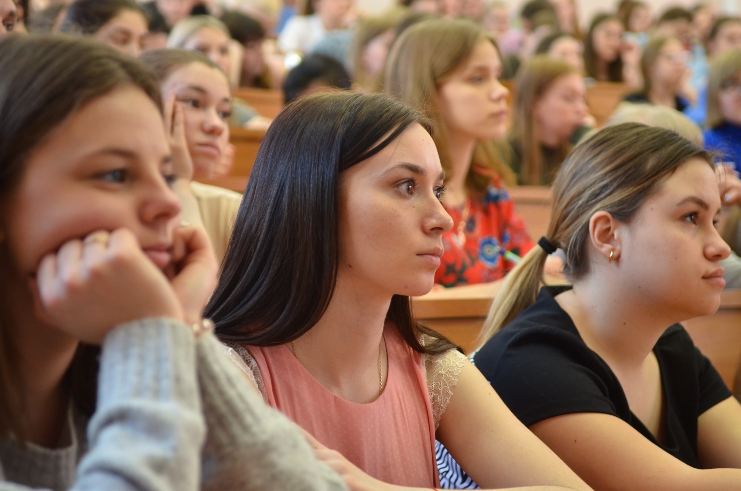 Продолжается прием документов на целевое обучение педагогических кадров