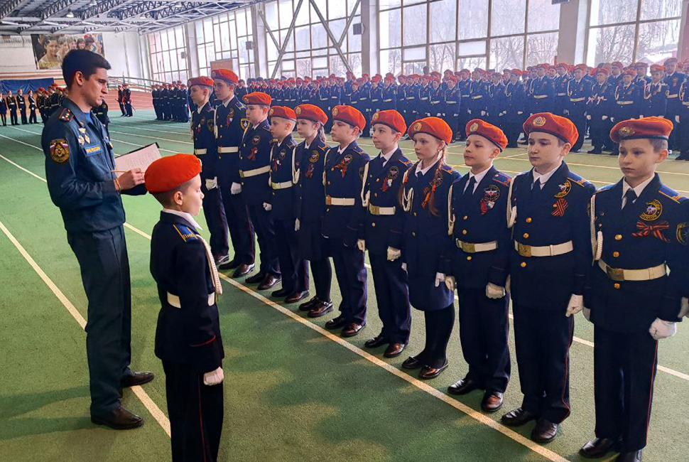 У пензенских кадетов прошел строевой смотр У пензенских кадетов прошел строевой смотр