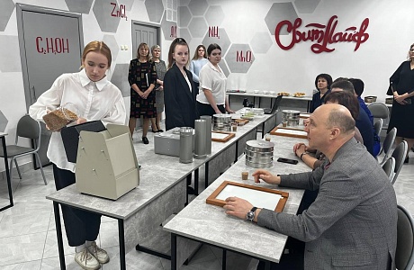 В Мокшанском агротехнологическом колледже открылась новая лаборатория В Мокшанском агротехнологическом колледже открылась новая лаборатория