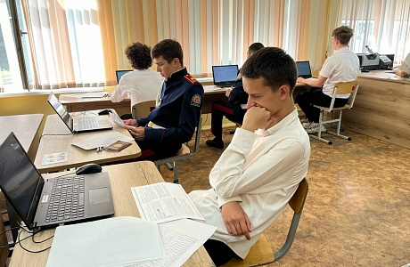 В Пензенской области выпускники сдают информатику и устную часть ЕГЭ по иностранным языкам В Пензенской области выпускники сдают информатику и устную часть ЕГЭ по иностранным языкам