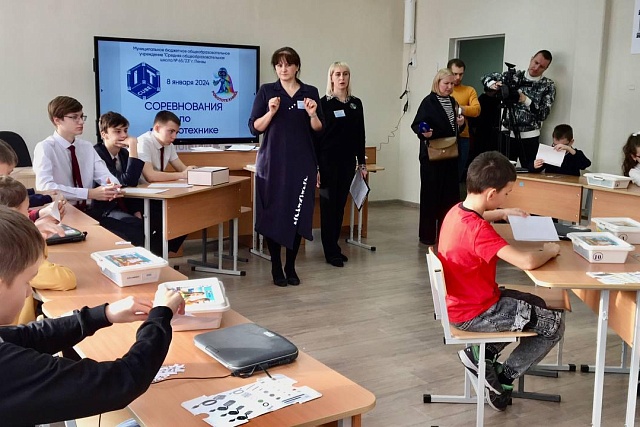 Пензенские школьники во время каникул активно посещают занятия в «IT-Кубе» Пензенские школьники во время каникул активно посещают занятия в «IT-Кубе»