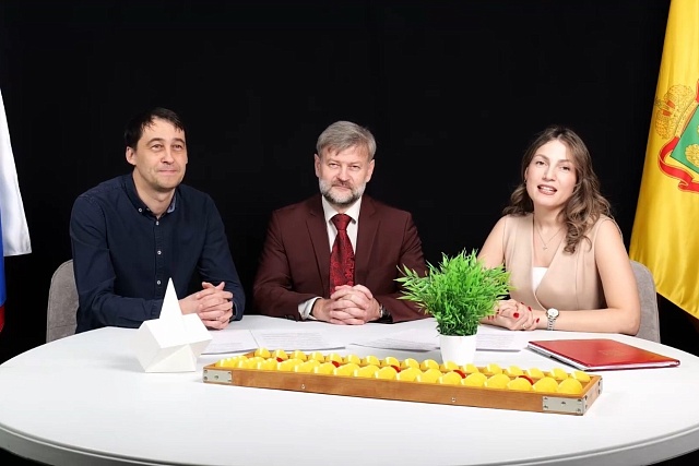 Вышел новый выпуск образовательной программы «ГИА – ЗАПРОСТО» Вышел новый выпуск образовательной программы «ГИА – ЗАПРОСТО»