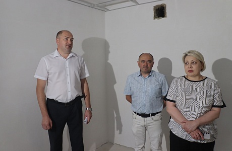 Алексей Фомин проверил ход ремонтных работ общежития Пензенского колледжа архитектуры и строительства Алексей Фомин проверил ход ремонтных работ общежития Пензенского колледжа архитектуры и строительства