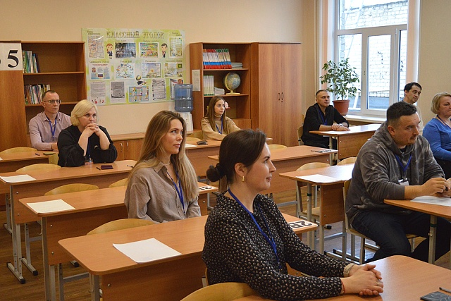 Проведение Всероссийской акции «Сдаем вместе. День сдачи ЕГЭ родителями» в лицее №55 Пензы