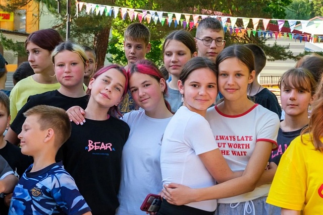 В лагере «Заря» торжественно открыли первую смену «Код единства»