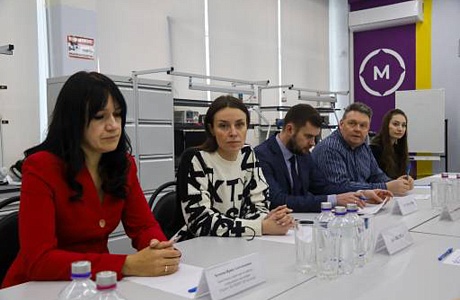 В колледже информационных и промышленных технологий обсудили проблемы подготовки кадров для экономики региона