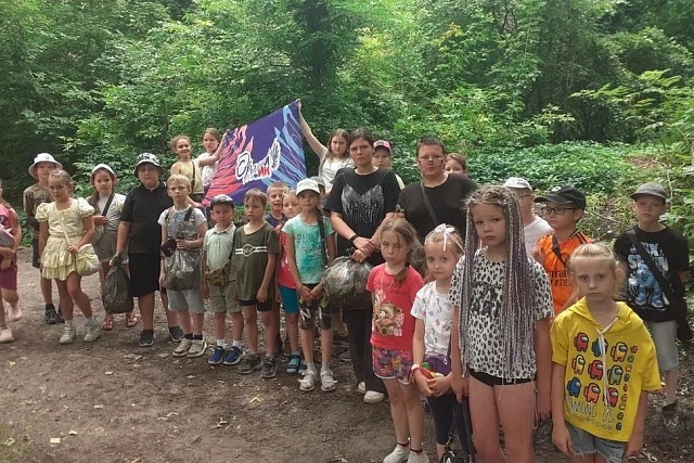 В пришкольном лагере Сердобска прошел экодесант «Чистый лес» 