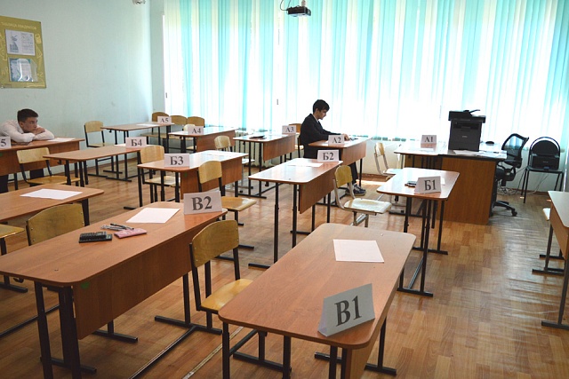 Пензенские школьники сдавали ЕГЭ по биологии, географии и иностранным языкам