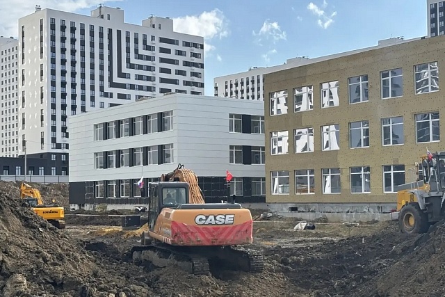 В Пензе проверили ход строительства новой школы в ЖК «Лугометрия» В Пензе проверили ход строительства новой школы в ЖК «Лугометрия»