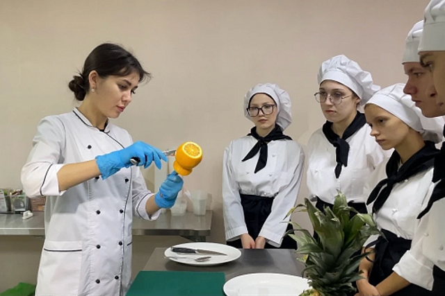 В канун Дня повара в пензенском колледже организовали квест-игру «Кулинар» В канун Дня повара в пензенском колледже организовали квест-игру «Кулинар»