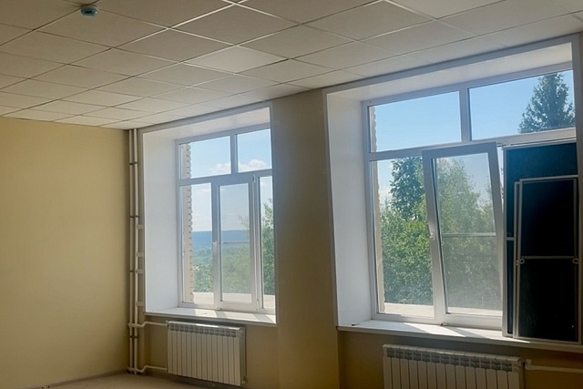 Капитальный ремонт школы в Канаевке подходит к завершению